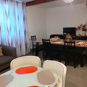  Hébergement de vacances Les Pyrénéales Dans Le Madiranais France